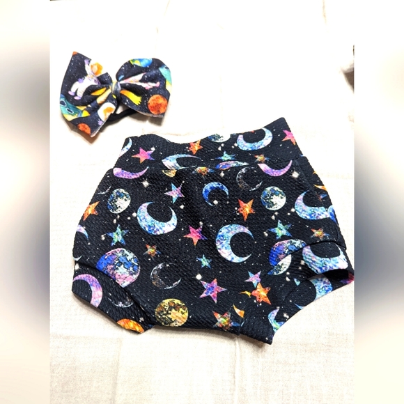 Bummies & bow - Picture 1 of 1